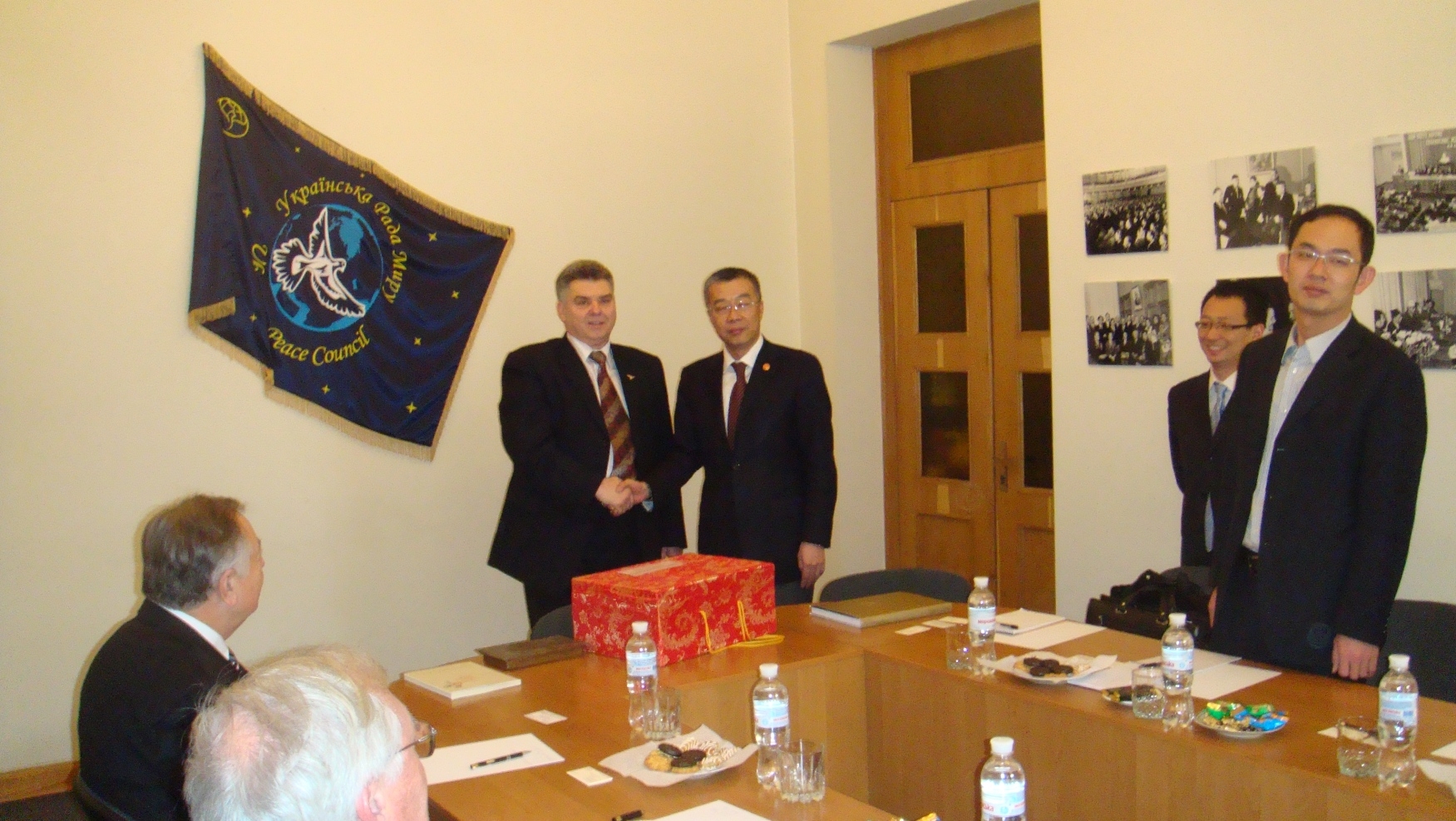 ЗУСТРІЧ З ДЕЛЕГАЦІЄЮ ЦЕНТРУ ДОСЛІДЖЕННЯ СУЧАСНОГО СВІТУ (КНР)