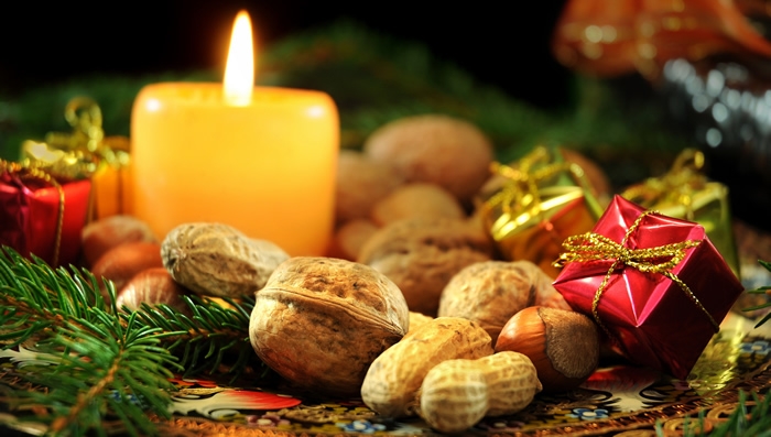 УКРАЇНСЬКА РАДА МИРУ ЩИРО ВІТАЄ ВСІХ ЛЮДЕЙ ДОБРОЇ ВОЛІ З НОВИМ РОКОМ ТА СВІТЛИМ РІЗДВОМ ХРИСТОВИМ!